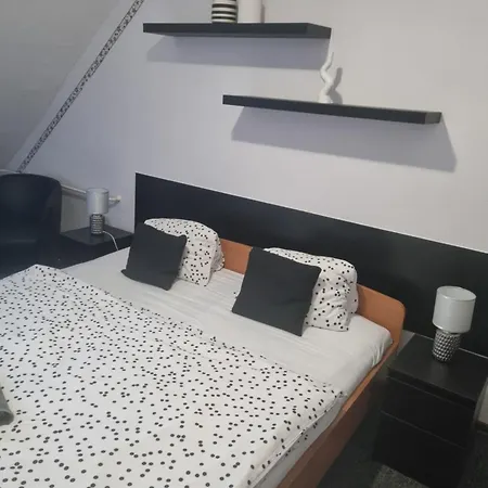 Bed & Breakfast Romantik Etterem - Panzio Tatabánya