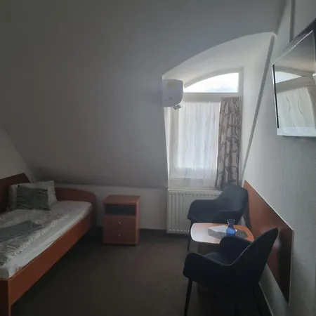Bed & Breakfast Romantik Etterem - Panzio