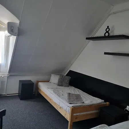 Romantik Etterem - Panzio 3*