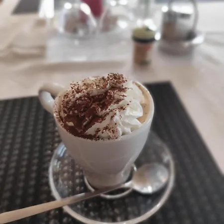 Romantik Etterem - Panzio Bed & Breakfast Tatabánya