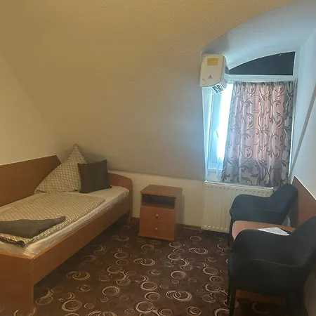Romantik étterem - Panzió 3* Tatabánya