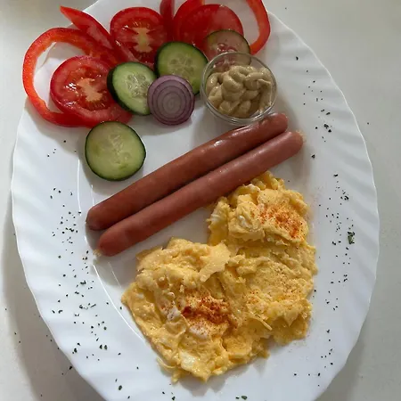 Bed & Breakfast Romantik Etterem - Panzio 3*