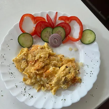 Bed & Breakfast Romantik Etterem - Panzio Tatabánya