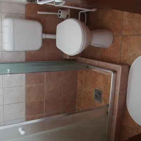 Bed & Breakfast Romantik Etterem - Panzio Tatabánya