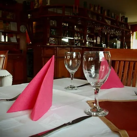 Romantik Etterem - Panzio 3*