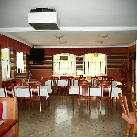 Romantik Etterem - Panzio Bed & Breakfast 3*