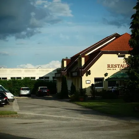 Romantik étterem - Panzió 3* Tatabánya