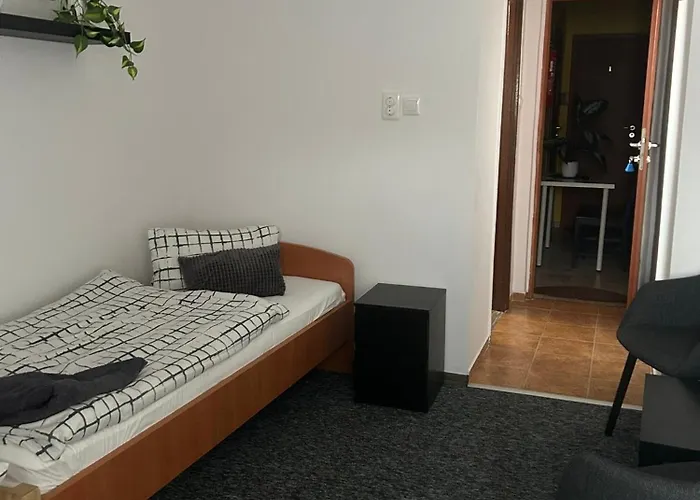 Romantik Etterem - Panzio B&B