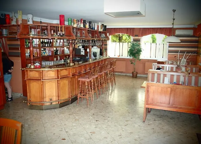 Romantik Etterem - Panzio Tatabánya