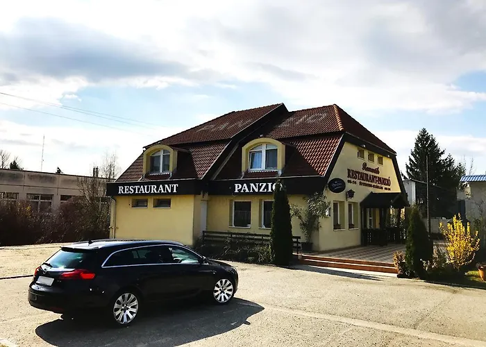 B&B Romantik Etterem - Panzio Tatabánya