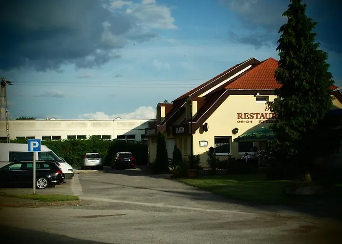 Romantik Etterem - Panzio 3* Tatabánya